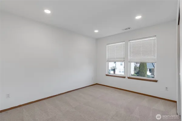 $575,000 | 12110 135th Street East, Puyallup, WA 98374