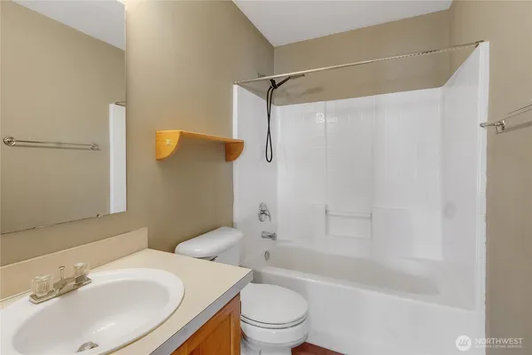 $575,000 | 12110 135th Street East, Puyallup, WA 98374