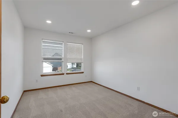 $575,000 | 12110 135th Street East, Puyallup, WA 98374