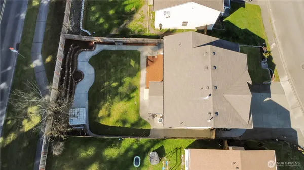 $575,000 | 12110 135th Street East, Puyallup, WA 98374