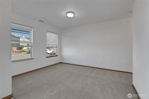 $575,000 | 12110 135th Street East, Puyallup, WA 98374