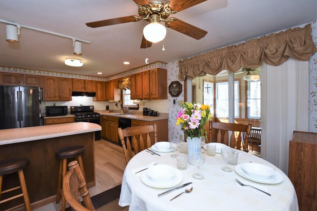 83 Turnpike Road Chelmsford, MA 01824 - Photo 12 of 26 Gallery Image 12