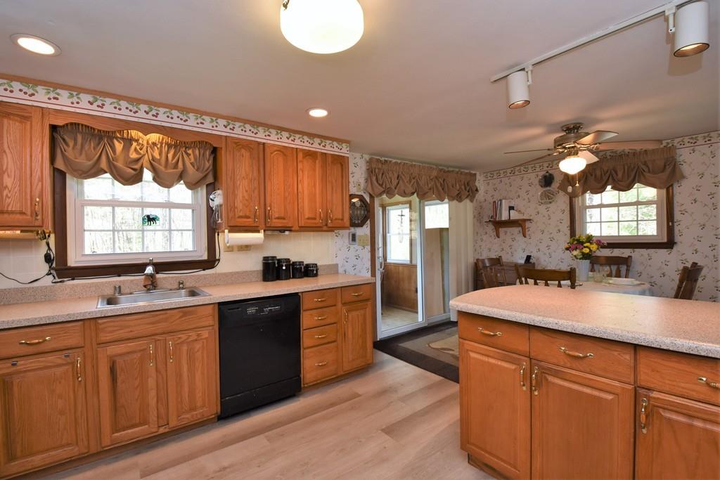 83 Turnpike Road Chelmsford, MA 01824 - Photo 14 of 26 Gallery Image 14