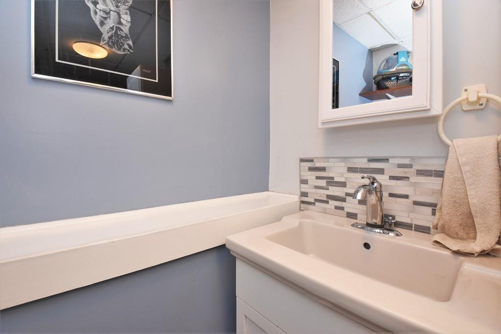 83 Turnpike Road Chelmsford, MA 01824 - Photo 18 of 26 Gallery Image 18