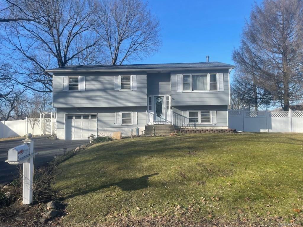 5 East Ricky Lane, Poughkeepsie, NY 12601 Compass