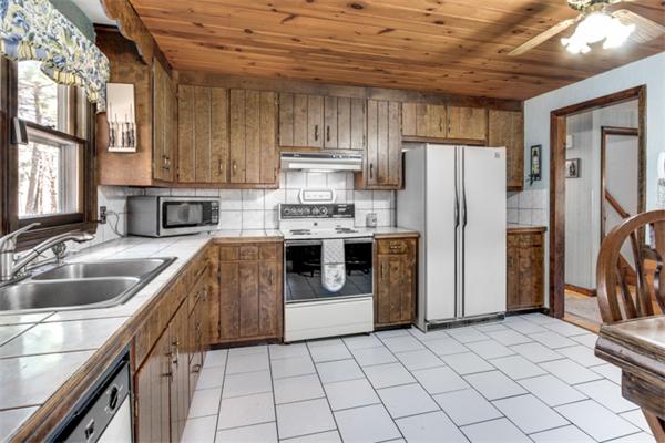 36 Nutting Road Groton, MA 01450 - Photo 12 of 30