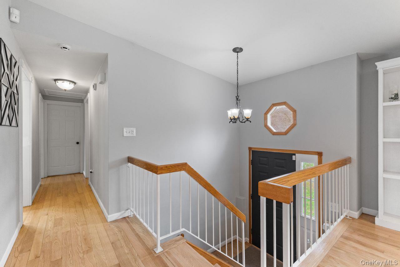 4 Stonewall Farm Road Mahopac, NY 10541 - Photo 6 of 36 Freshly painted.