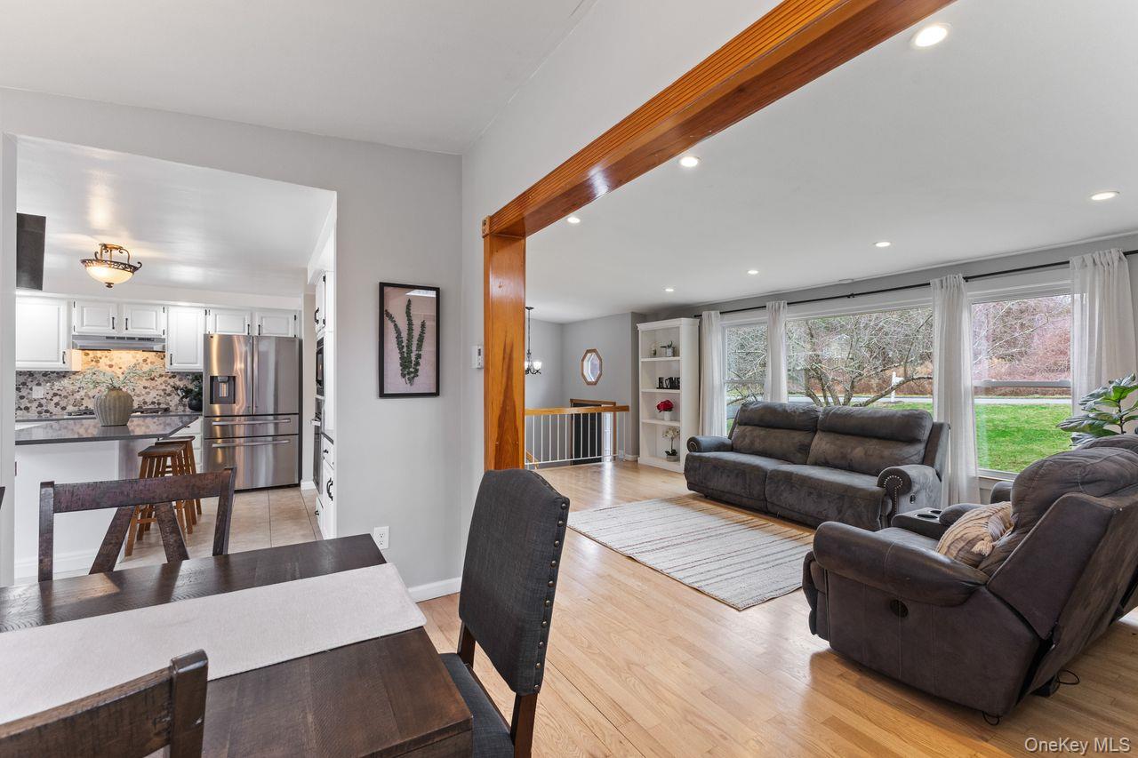 4 Stonewall Farm Road Mahopac, NY 10541 - Photo 36 of 36 Great flowing floor plan for easy entertaining.