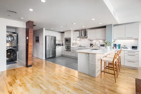$1,365,000 | 1431 Pacific Highway, Unit 315, San Diego, CA 92101