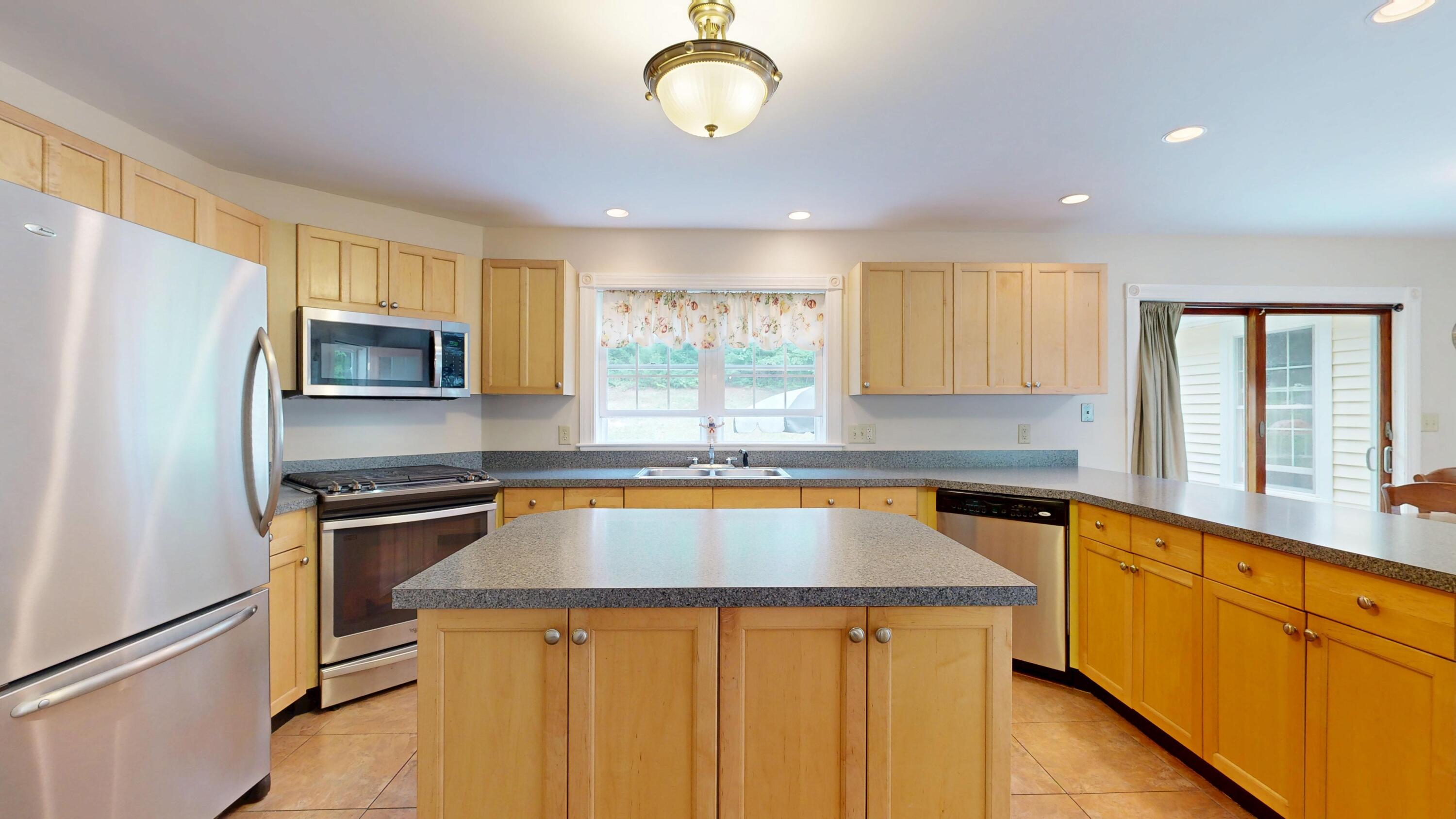 95 Snow Road Durham, ME 04222 - Photo 3 of 65 Kitchen