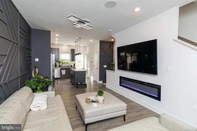 $3,300 | 935 Sycamore Drive Southeast, Washington, DC 20032