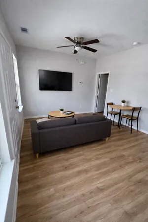 $1,200 | 103 A Lincoln Cedars Drive, Baytown, TX 77523