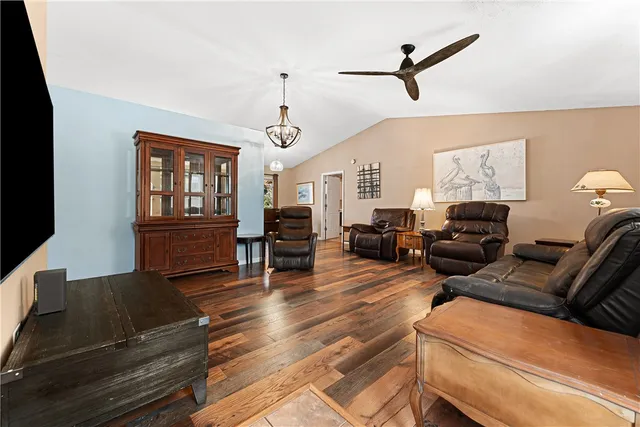 $390,000 | 281 Cherokee Drive, Fair Play, SC 29643