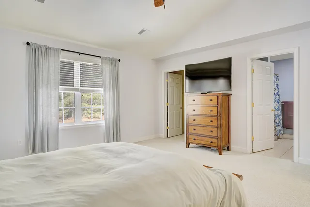 $519,900 | 31 Rosanna Drive, Dover, NH 03820