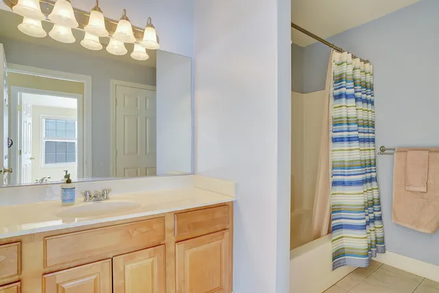 $519,900 | 31 Rosanna Drive, Dover, NH 03820