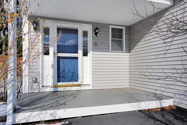 $519,900 | 31 Rosanna Drive, Dover, NH 03820