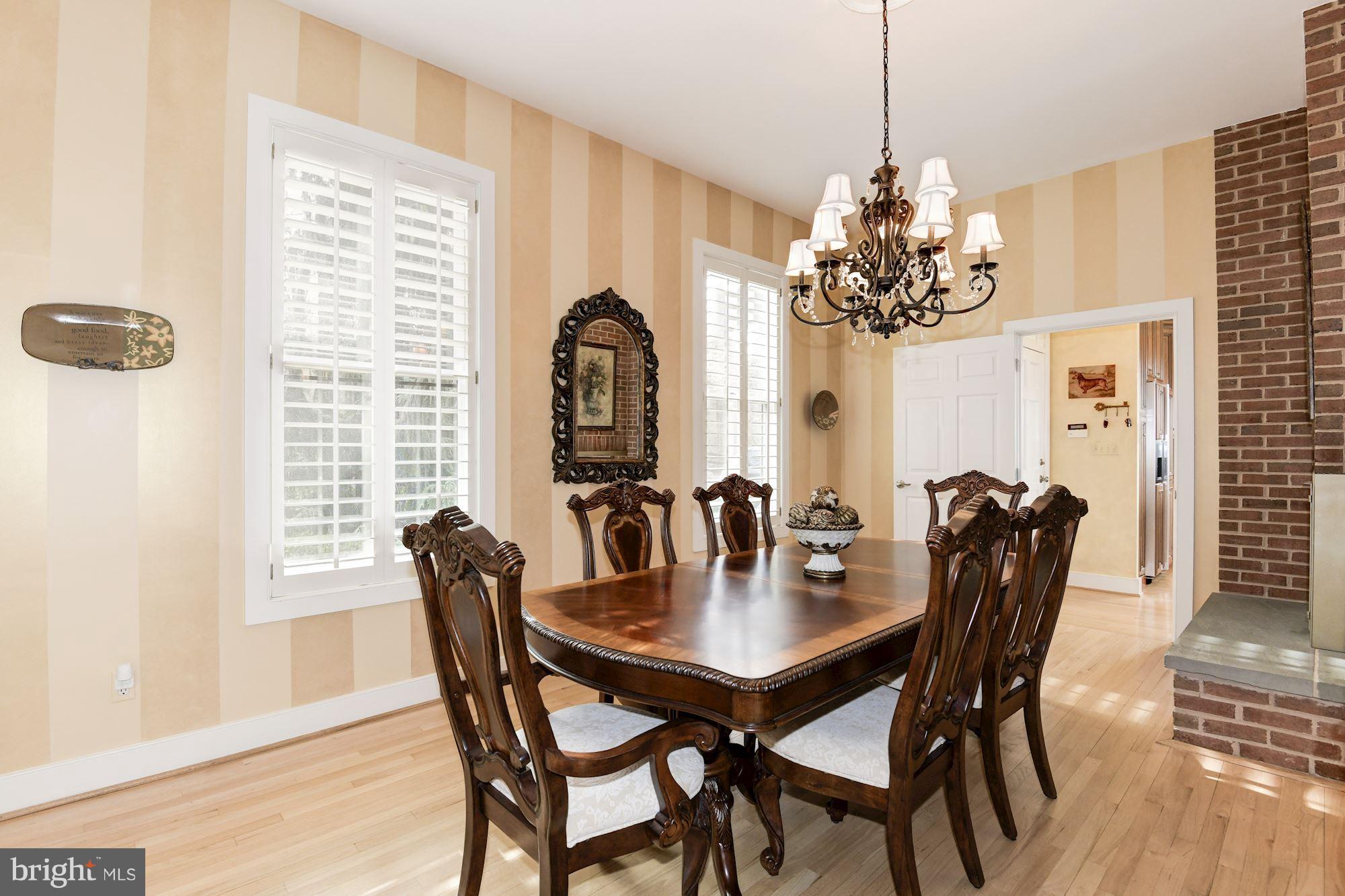 18121 Canby Road Leesburg, VA 20175 - Photo 12 of 30 Dining Room