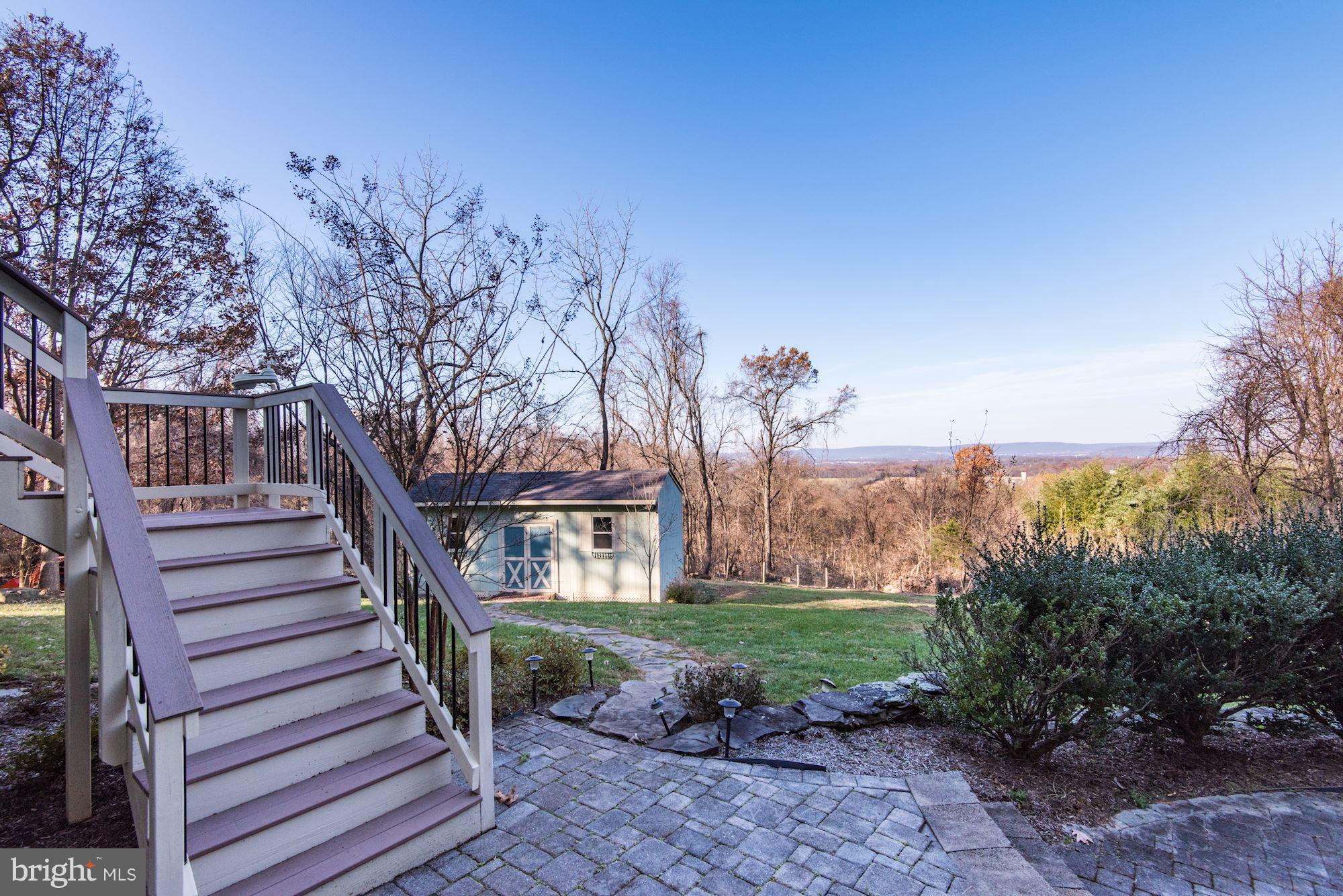 18121 Canby Road Leesburg, VA 20175 - Photo 14 of 30 Exterior (General)