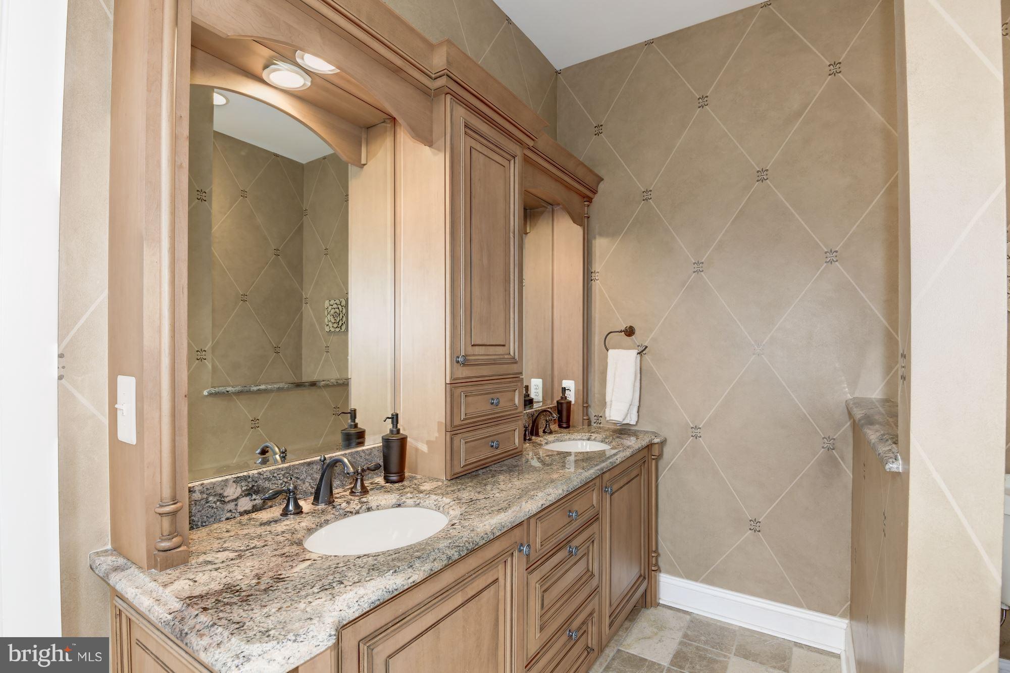 18121 Canby Road Leesburg, VA 20175 - Photo 20 of 30 Bath (Master)