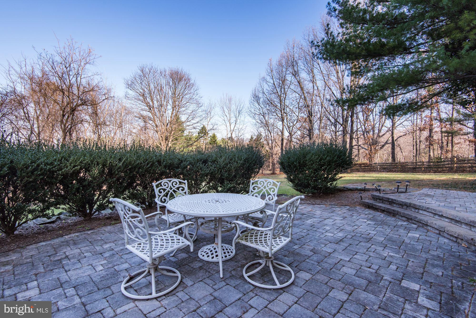 18121 Canby Road Leesburg, VA 20175 - Photo 21 of 30 Exterior (General)