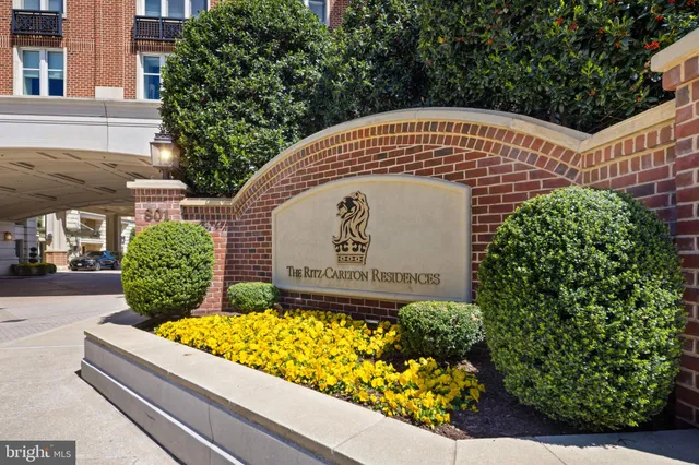 $450,000 | 801 Key Highway, Unit P64, Baltimore, MD 21230