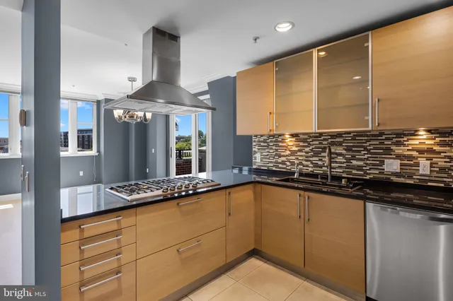 $450,000 | 801 Key Highway, Unit P64, Baltimore, MD 21230