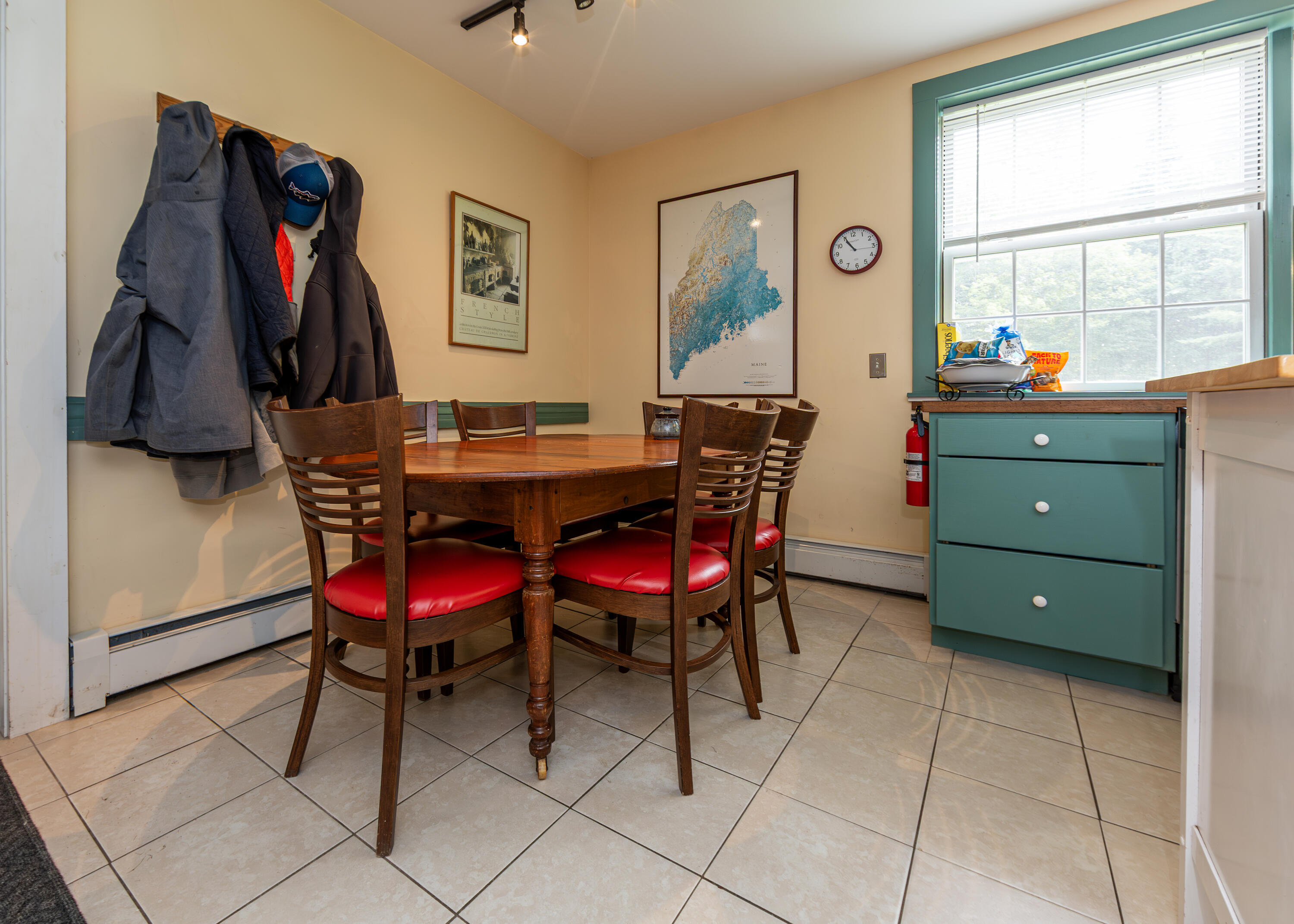 5 Pond Field Lane Mount Desert, ME 04660 - Photo 28 of 52 Apartment Dining