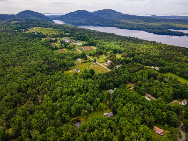 $750,000 | 5 Pond Field Lane, Mount Desert, ME 04660