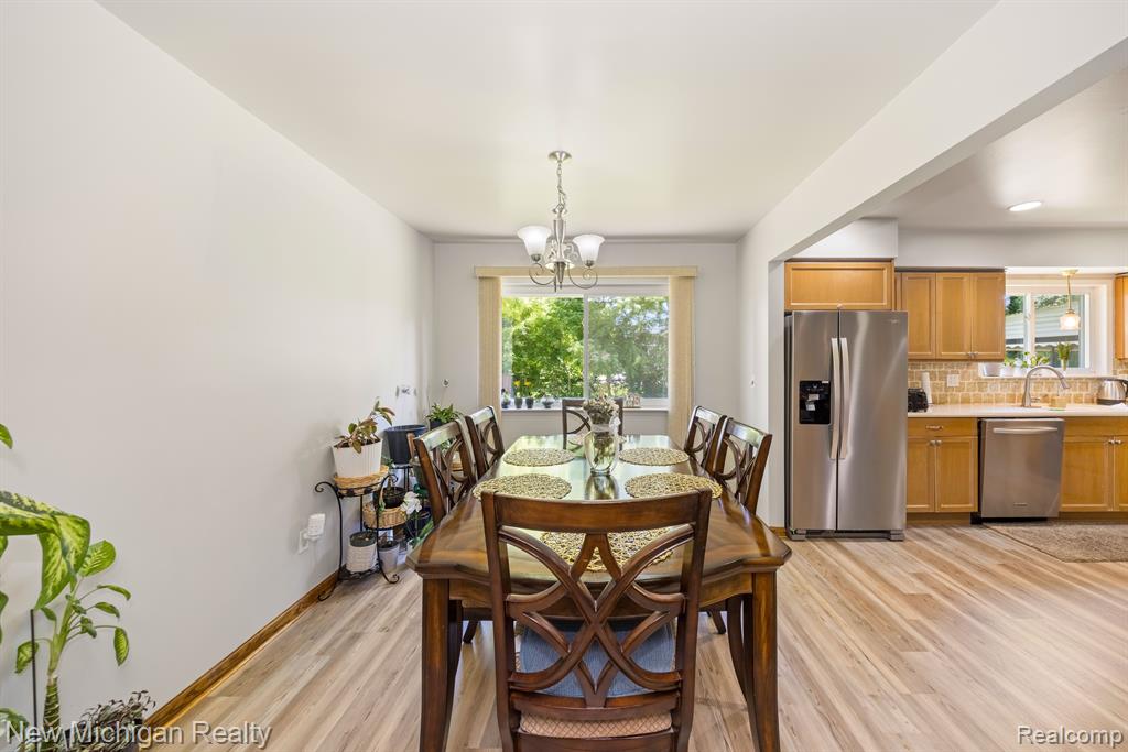 4994 Stoddard Drive Troy, MI 48085 - Photo 4 of 26
