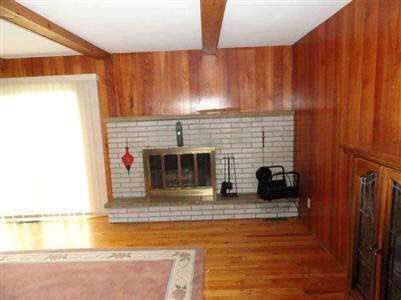 3325 Miller Road Flint, MI 48503 - Photo 5 of 9 20159708-4.JPG
