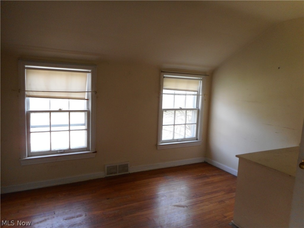 20863 Farnsleigh Road Shaker Heights, OH 44122 - Photo 19 of 22 Gallery Image 19