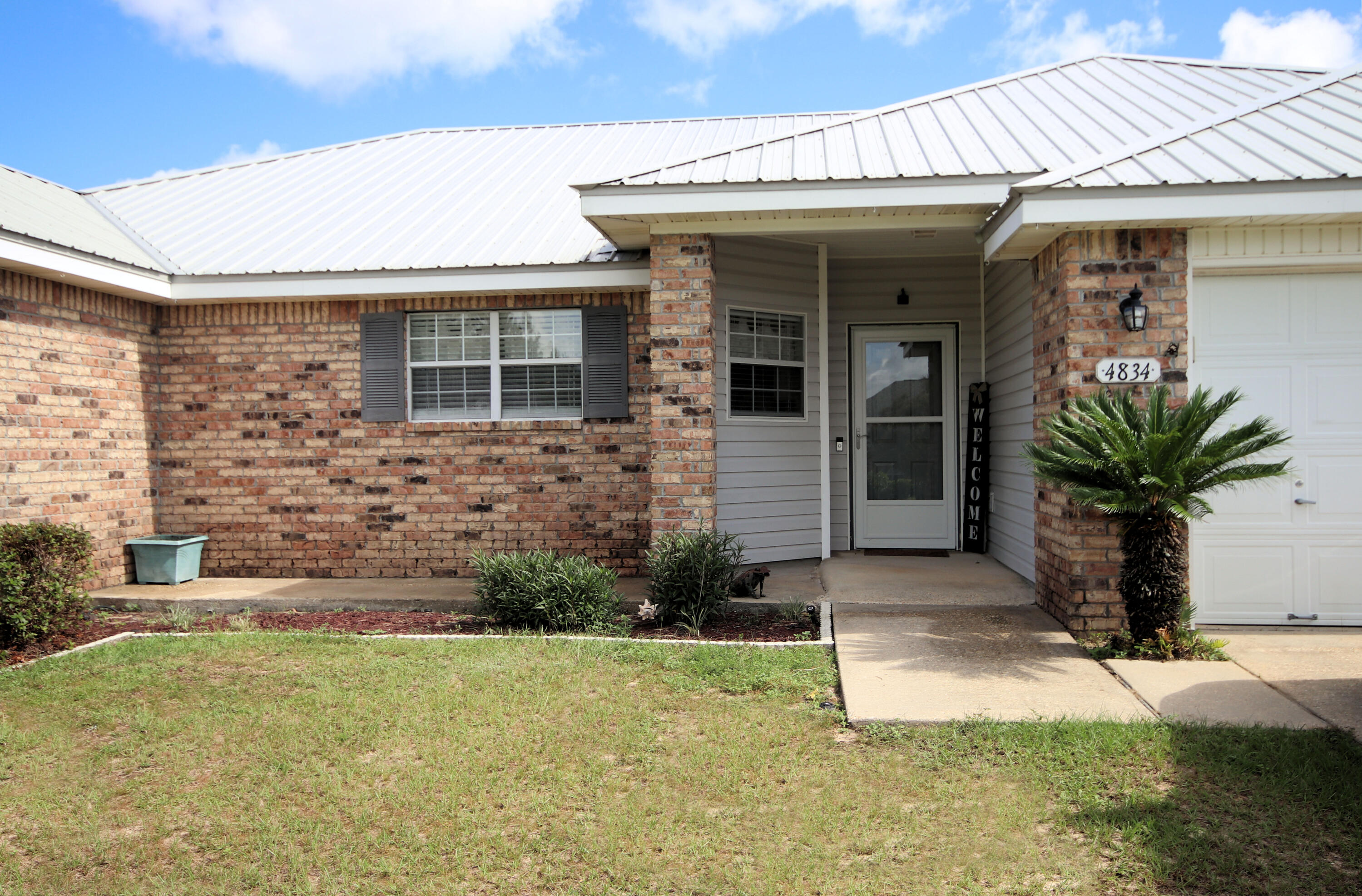 4834 Young Road Crestview, FL 32539 - Photo 4 of 41 Hassle free metal roof