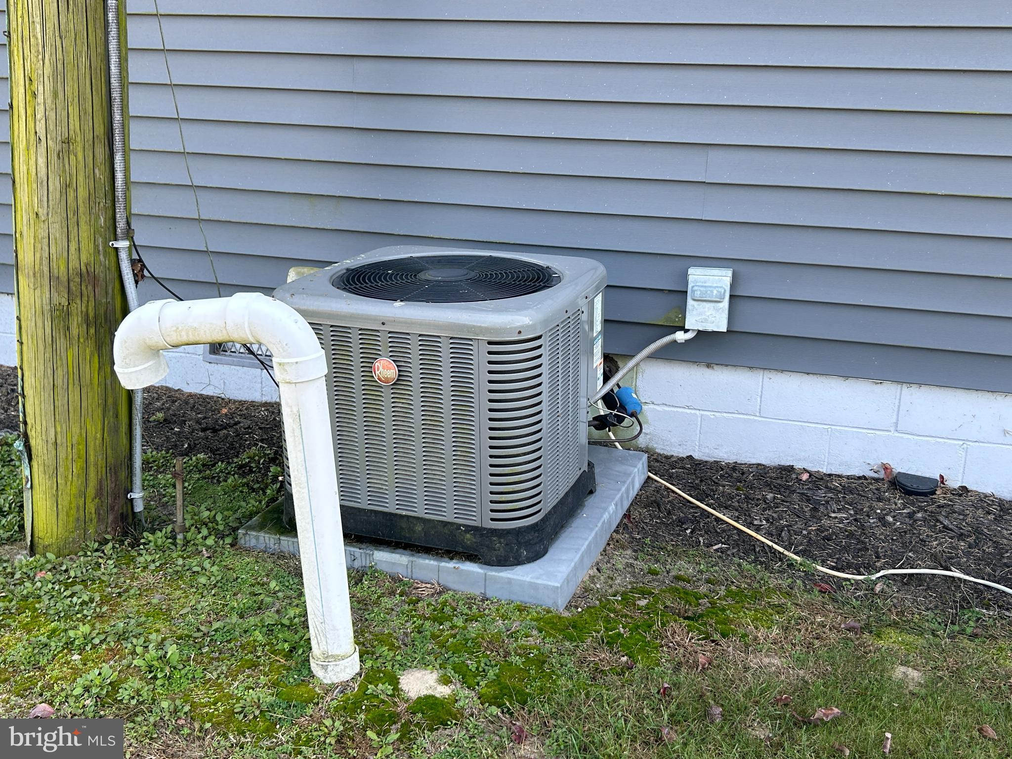 677 Carpenter Bridge Road Harrington, DE 19952 - Photo 30 of 42 Heat Pump