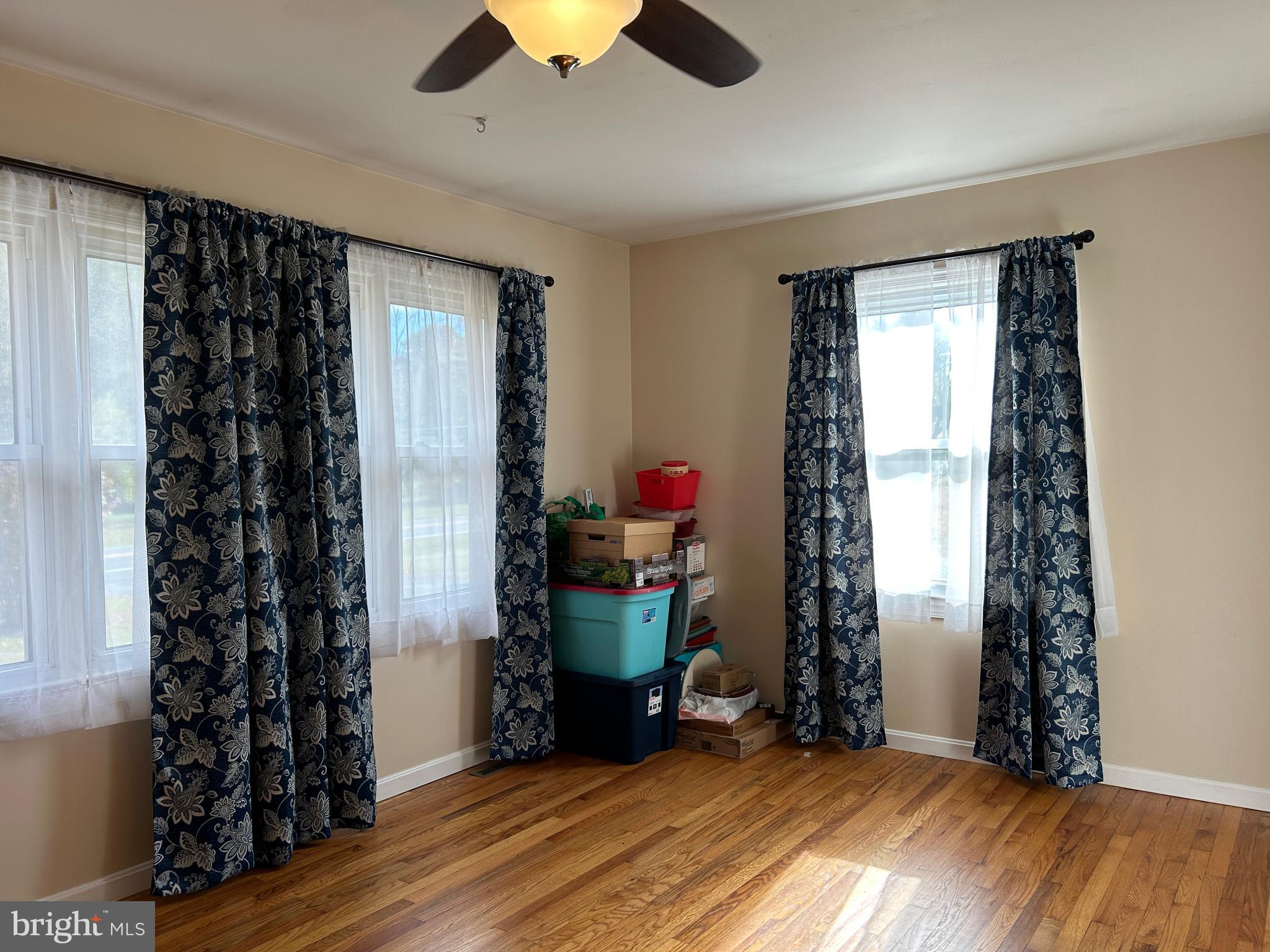677 Carpenter Bridge Road Harrington, DE 19952 - Photo 6 of 42 Living Room