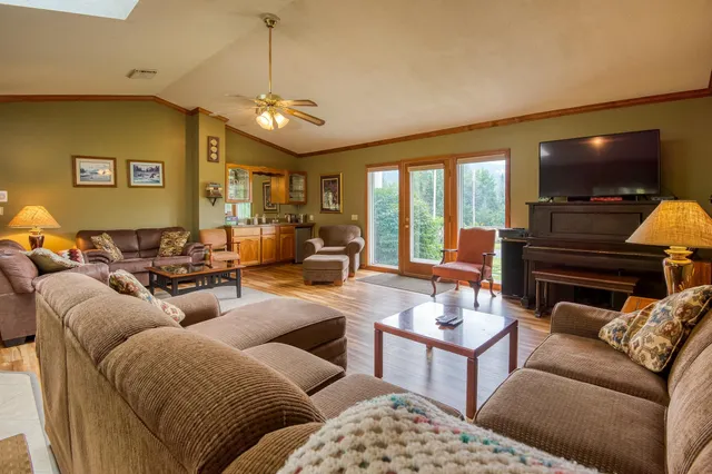 $1,200,000 | 1174 Highway 2, Randolph, NH 03593