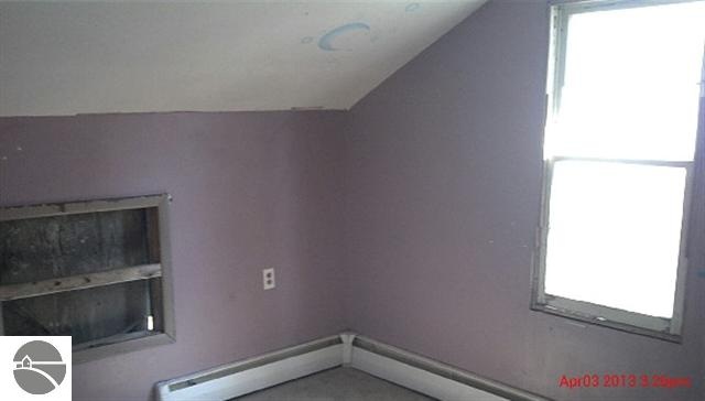 3038 North Meridian Road Sanford, MI 48657 - Photo 8 of 9 1743970-7.JPG