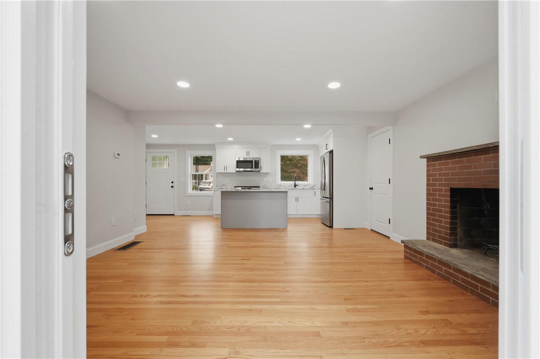 76 Beverly Road East Providence, RI 02915 - Photo 33 of 45
