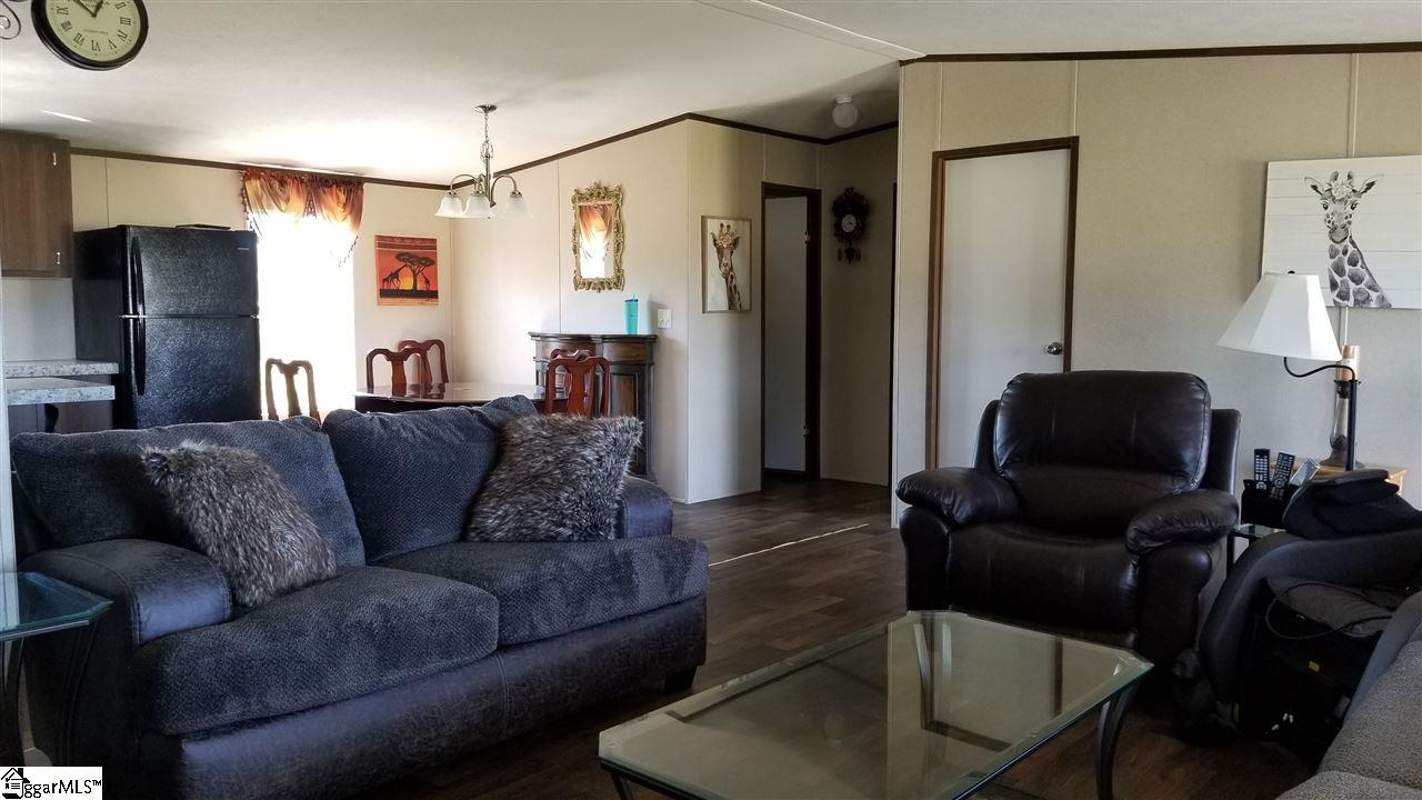 4664 Babb Road Greer, SC 29651 - Photo 4 of 16