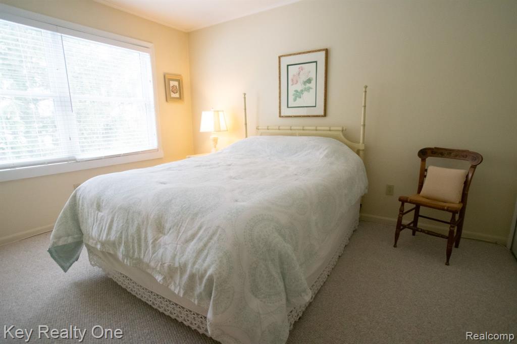 1106 Moreland Court Rochester, MI 48307 - Photo 17 of 21