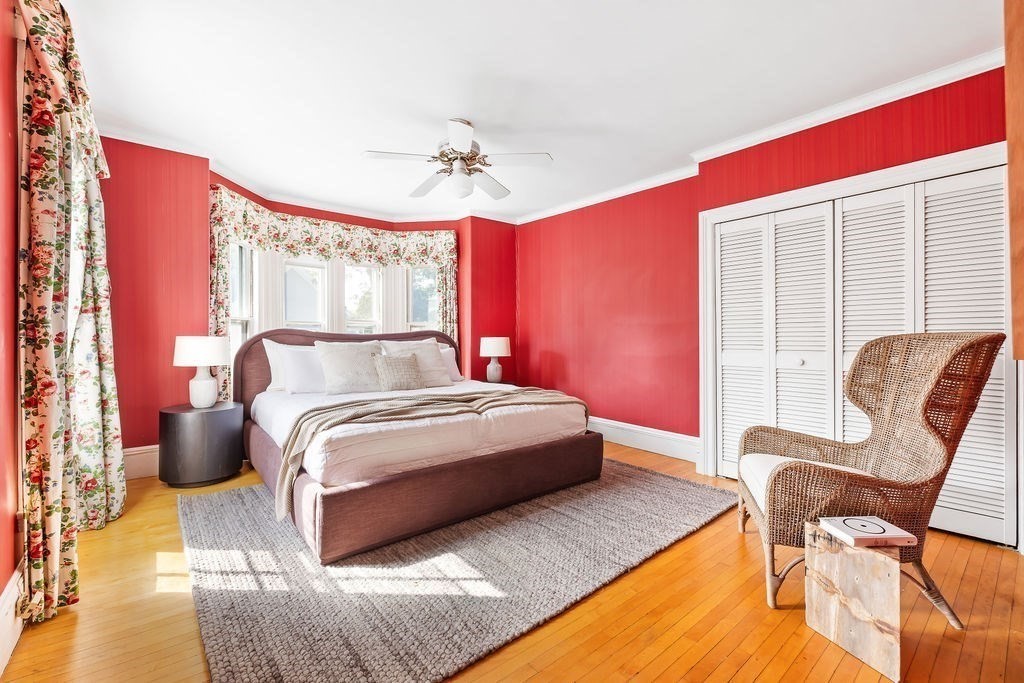 154 Warren Street Needham, MA 02492 - Photo 13 of 24