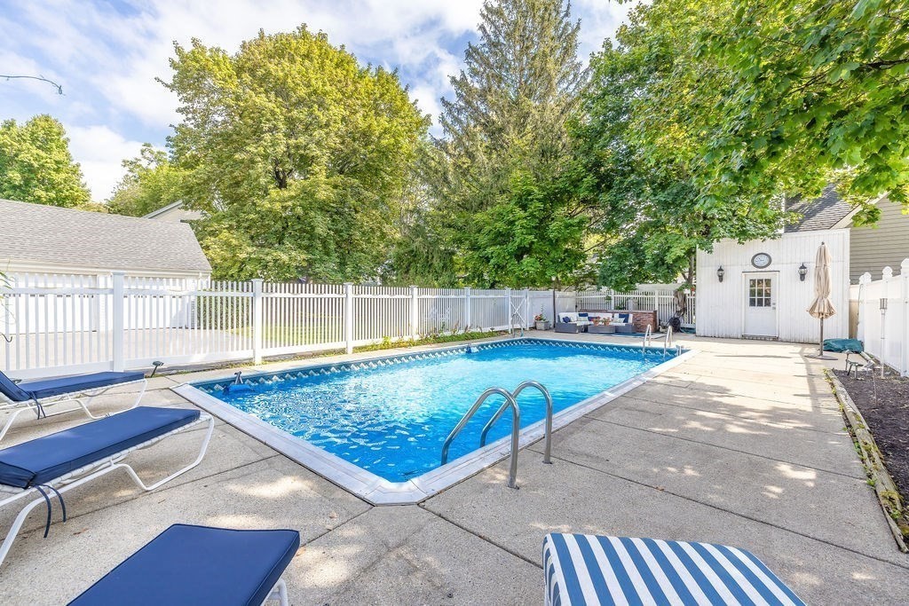 154 Warren Street Needham, MA 02492 - Photo 19 of 24