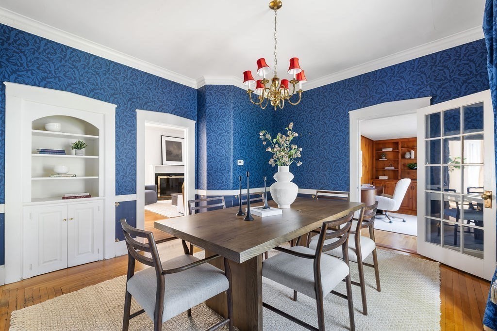 154 Warren Street Needham, MA 02492 - Photo 8 of 24