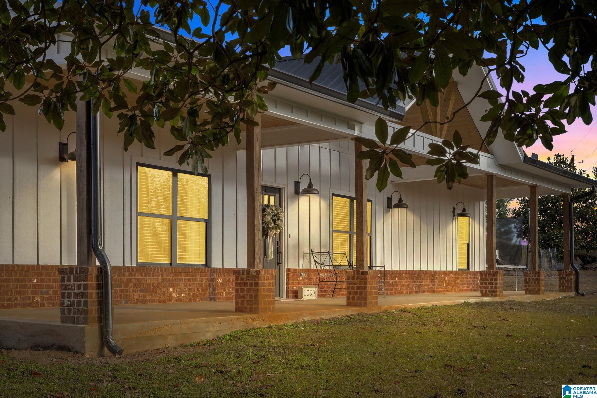 1097 Jones Chapel Road Springville, AL 35146 - Photo 4 of 44