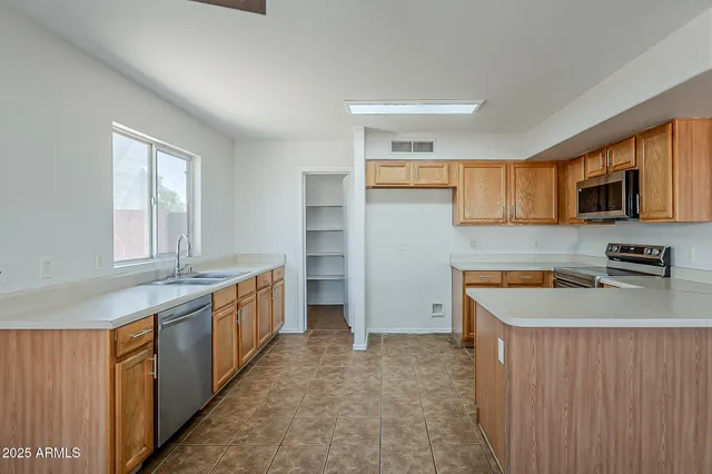 $426,000 | 3282 South Warner Drive, Apache Junction, AZ 85120