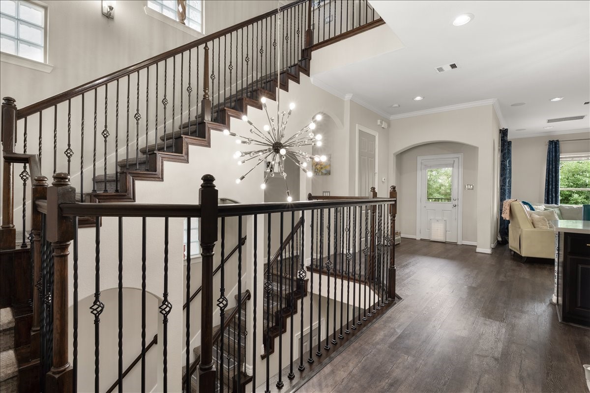 10215 Spring Shadows Park Circle Houston, TX 77080 - Photo 16 of 44 Upgraded chandelier