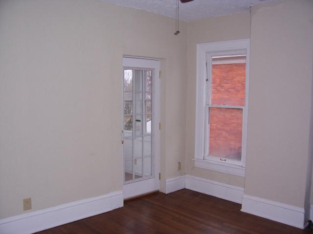 956 Bryden Road Columbus, OH 43205 - Photo 8 of 11 Gallery Image 8