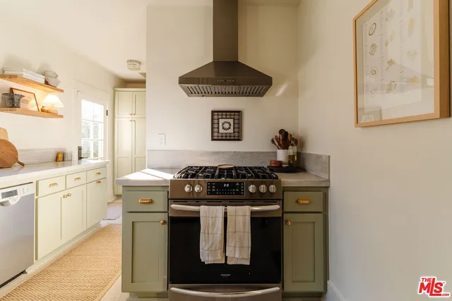 $2,050,000 | 1535 North Gardner Street, Los Angeles, CA 90046