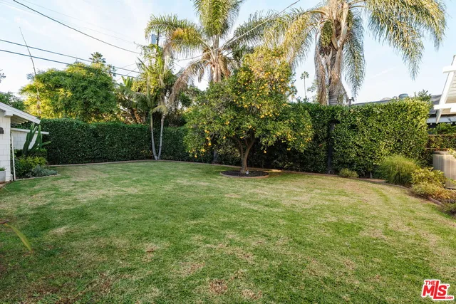 $2,050,000 | 1535 North Gardner Street, Los Angeles, CA 90046