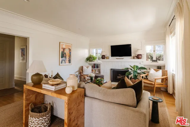 $2,050,000 | 1535 North Gardner Street, Los Angeles, CA 90046