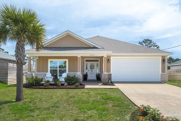 $439,900 | 1612 Ponderosa Drive, Gulf Breeze, FL 32563